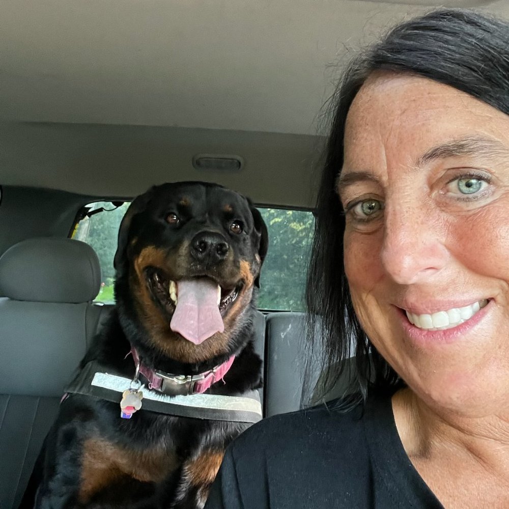 Meet your Posher, Monica